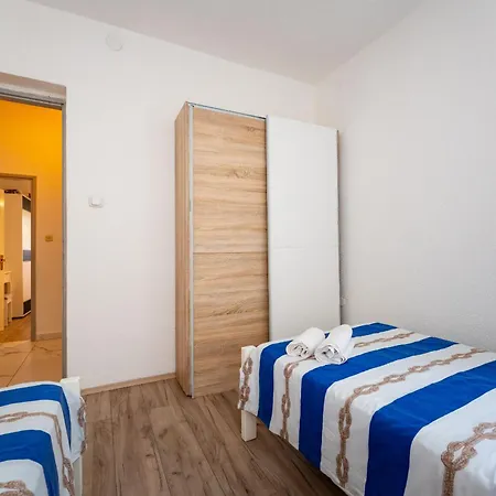 Casa de Férias My Dalmatia - Nadalina With Private Pool And Jacuzzi *