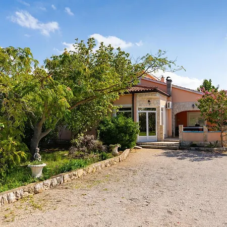 My Dalmatia - Nadalina With Private Pool And Jacuzzi Vodice