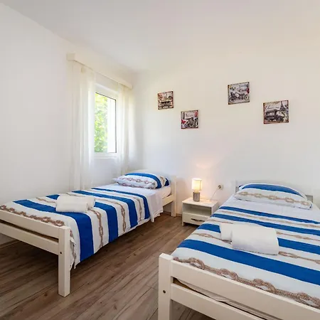 My Dalmatia - Nadalina With Private Pool And Jacuzzi