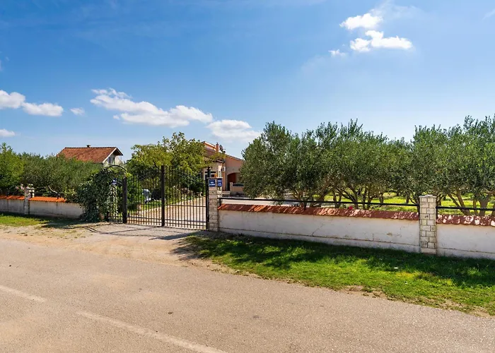 Feriehus My Dalmatia - Nadalina With Private Pool And Jacuzzi