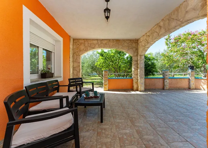 Feriehus My Dalmatia - Nadalina With Private Pool And Jacuzzi Vodice