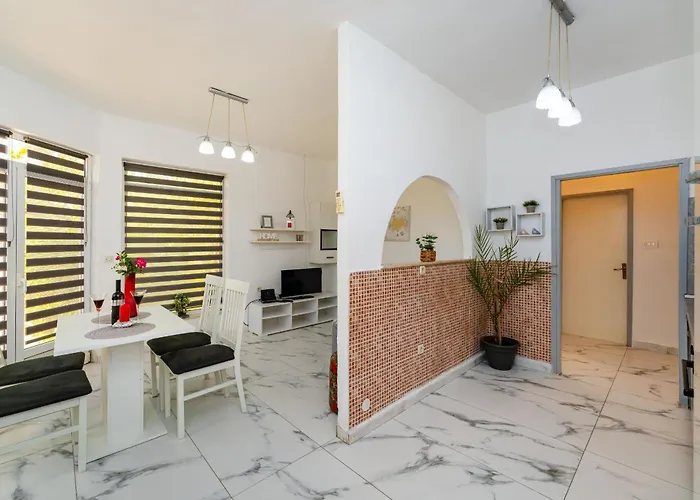 Feriehus My Dalmatia - Nadalina With Private Pool And Jacuzzi Vodice