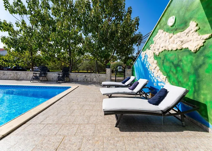 My Dalmatia - Nadalina With Private Pool And Jacuzzi Feriehus Vodice