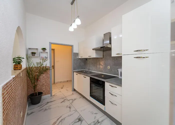 My Dalmatia - Nadalina With Private Pool And Jacuzzi Prázdninový dům