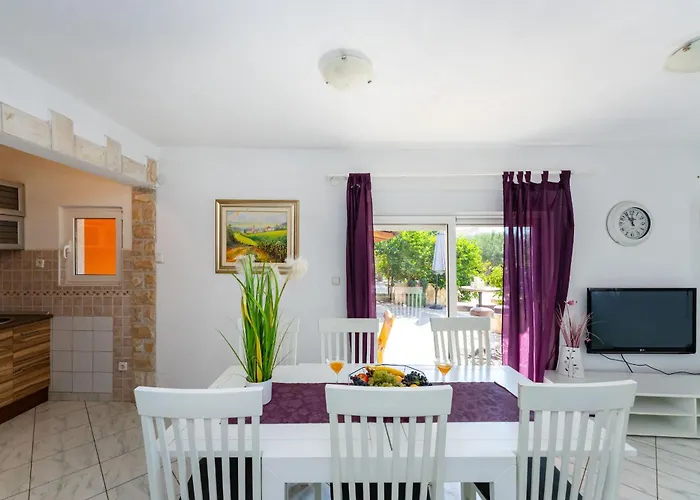 My Dalmatia - Nadalina With Private Pool And Jacuzzi Prázdninový dům *