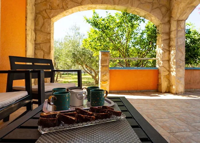 My Dalmatia - Nadalina With Private Pool And Jacuzzi Feriehus